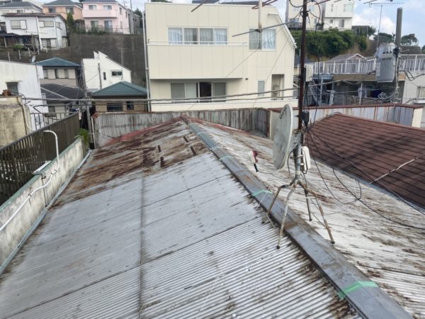 横浜市にて戸建ての屋根葺き替え工事